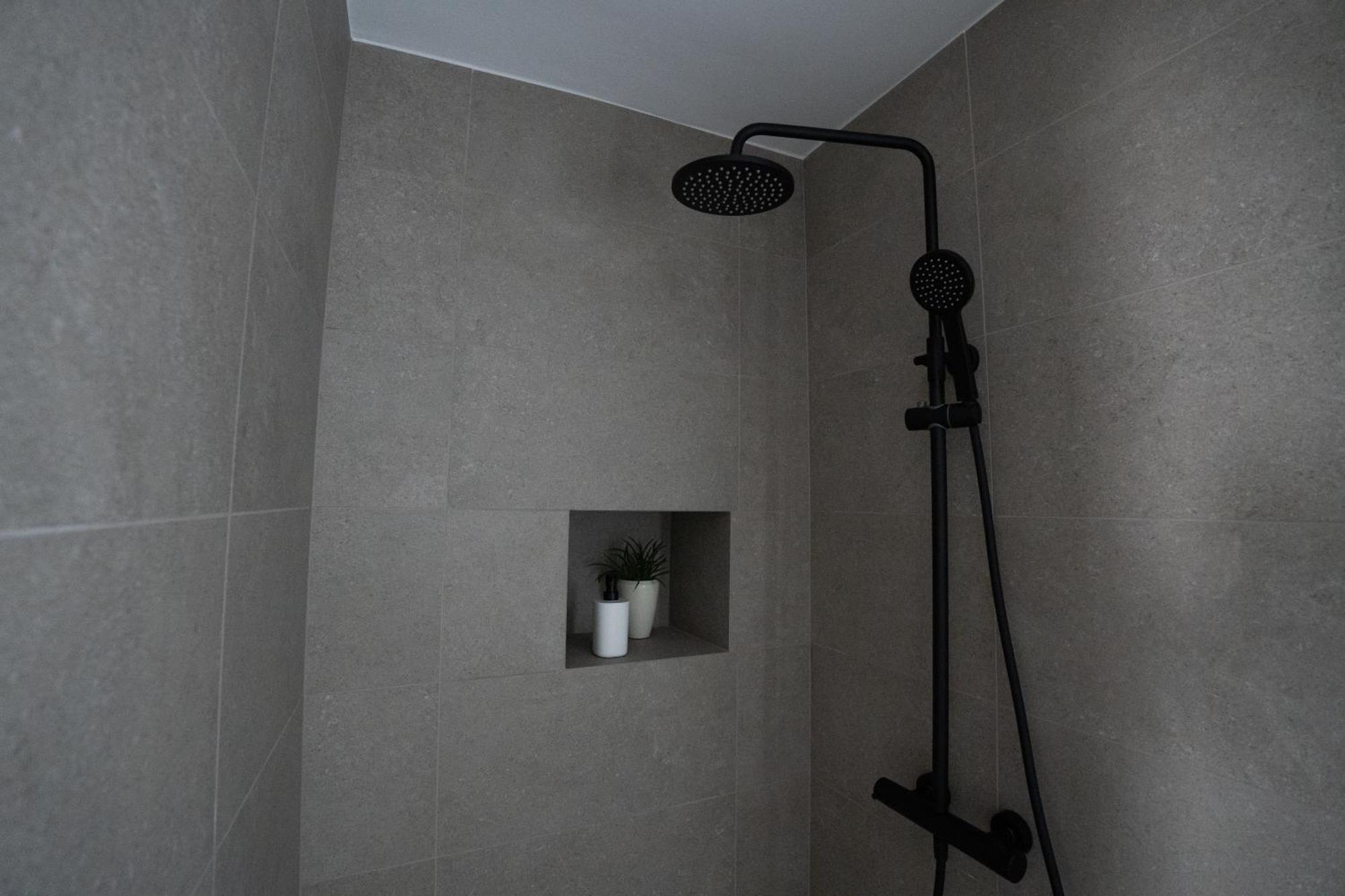 Residence Black&White Liubliana Quarto foto